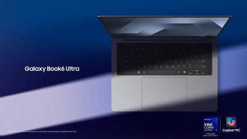 Notebook Samsung Galaxy Book6 Ultra aberto